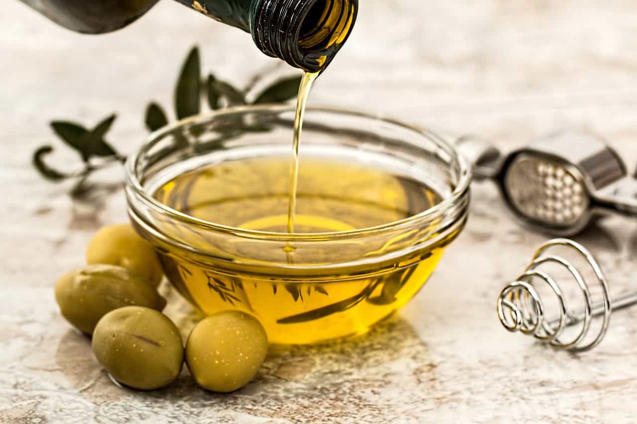 מדריך לבחירת שמן זית איכותי בשוק החקלאים